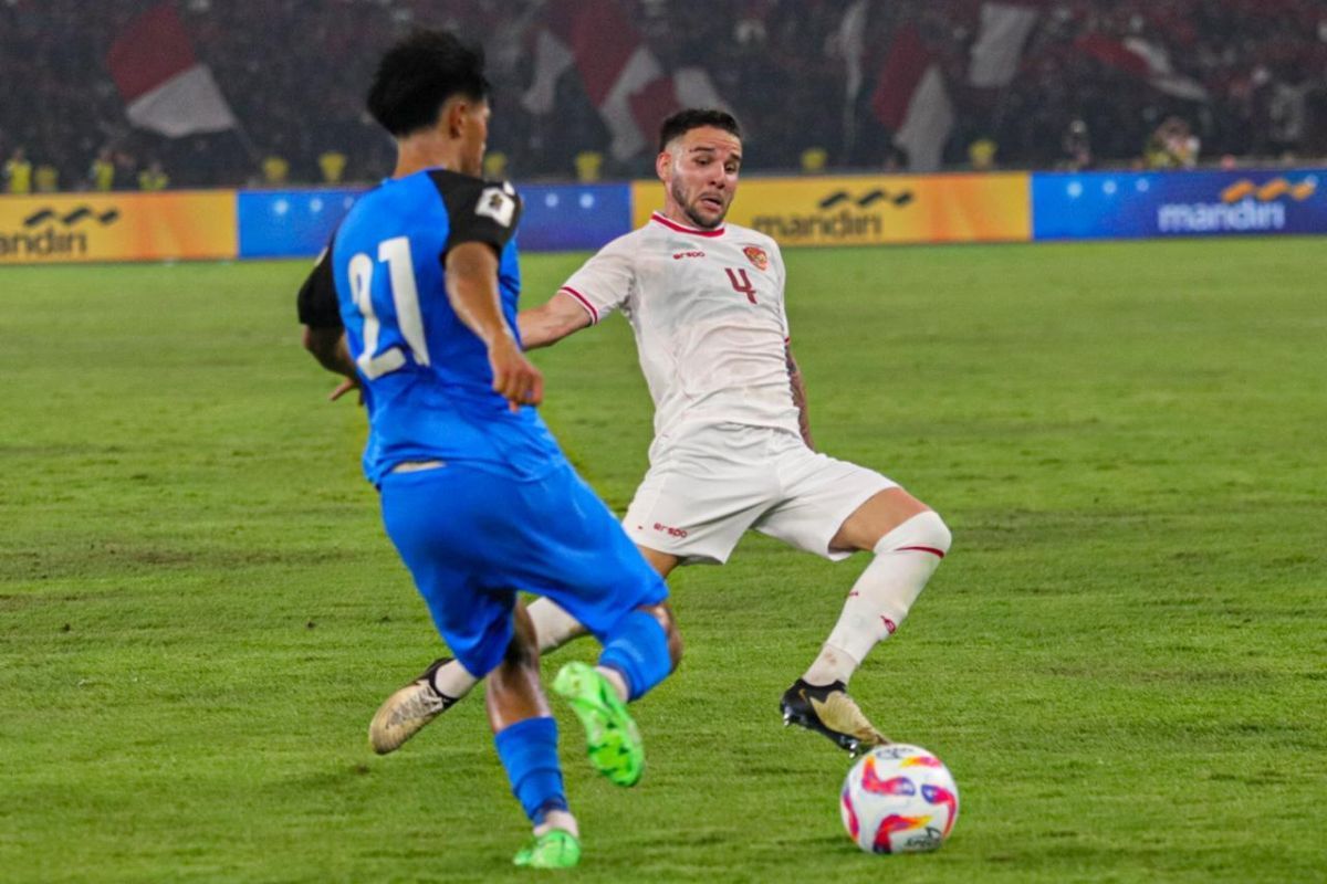 Timnas Indonesia siap tempur melawan Arab Saudi di Kualifikasi Piala Dunia 2026 zona Asia.
