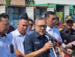 Menteri Perdagangan, Protes 3.000 Pekerja Penyebab Tutupnya Pabrik