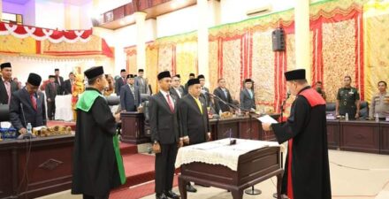 Dilantik Dua Pimpinan DPRD Kota Pariaman Defenitif Masa Jabatan 2024-2029