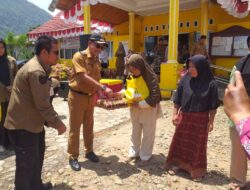 Bupati Khairunas Serahkan BP-CBP Sekaligus Tinjau Bazat Murah