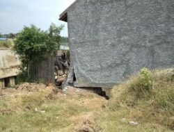 Tanah Turun 1 Meter, Pemdes Purworejo, Babinsa dan Masyarakat Siaga