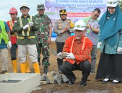 Secara Simbolis Gubernur Mahyeldi Memulai Pembangunan Rumah Relokasi Terpadu Bagi Korban Banjir Lahar Dingin di Sumbar