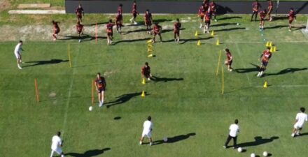 Almeida Puji Kualitas Rumput Stadion Haji Agus Salim Jelang Laga vs Dewa United