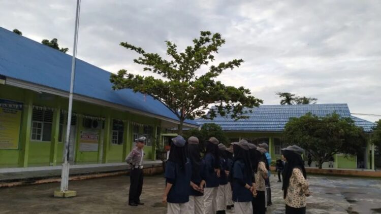Polisi Edukasi Pelajar