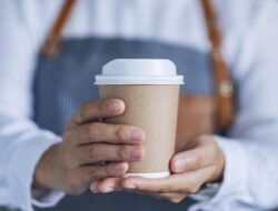 Lowongan Kerja Terbaru di Bali, Kesempatan untuk Senior & Junior Salespersons dan Barista All Rounder