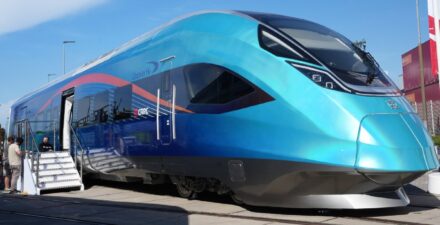 China Luncurkan CINOVA H2, Kereta Cepat Hidrogen Pertama di Dunia