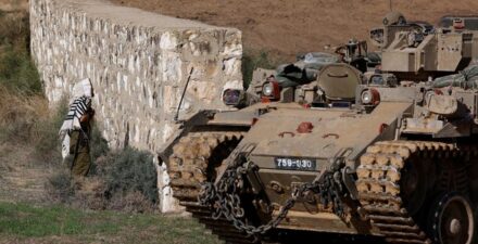 Komandan Senior Tewas