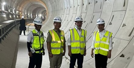 Tinjau Proyek MRT