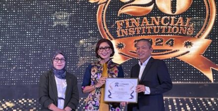 MNC Life Raih Penghargaan Asuransi Sangat Bagus