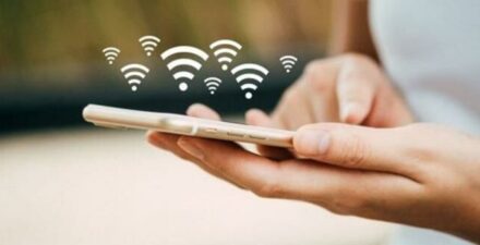 Mengakses WiFi