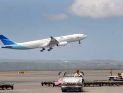 Garuda Indonesia Terapkan Biaya Tambahan untuk Pemilihan Kursi Mulai 26 Oktober 2024