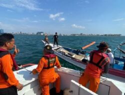 Gelombang Tinggi Hantam Kapal Jolloro Rute Kodingareng-Kayu Bangkoa