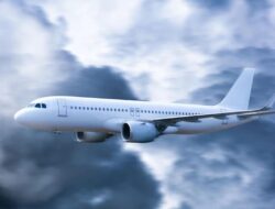 Alasan Pemilihan Warna Putih pada Pesawat Terbang