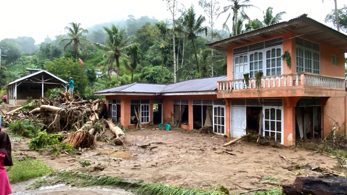 Dilanda Banjir