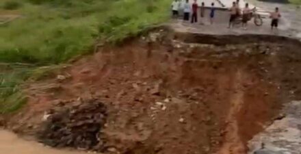 Jembatan di Bogor Terputus, Akses Lalu Lintas Terganggu