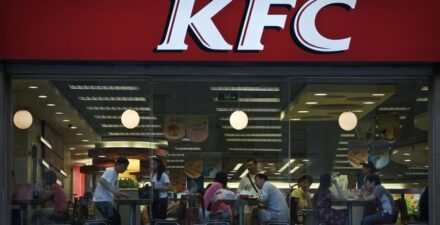 KFC Tutup 47 Gerai dan PHK Ribuan Karyawan Akibat Kerugian