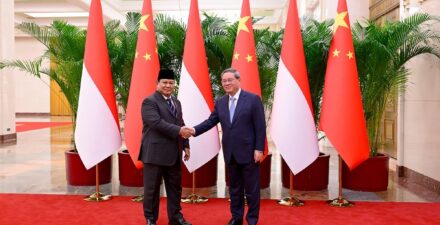 Pertemuan Presiden Prabowo dan PM Li Qiang di Beijing, Bahas Investasi hingga Pengentasan Kemiskinan