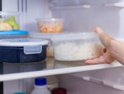 Panduan Penyimpanan Nasi di Kulkas, Berapa Lama Nasi Bisa Bertahan?