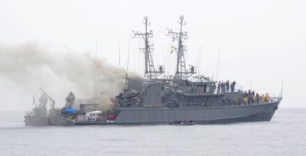 Kebakaran di Kapal Ukushima