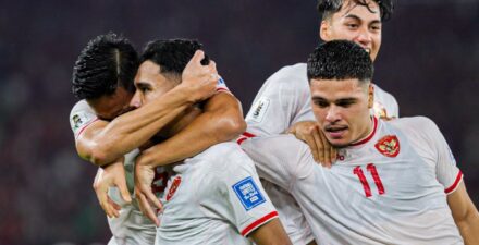 Timnas Indonesia langsung melesat di ranking FIFA setelah menang 2-0 atas Arab Saudi di Kualifikasi Piala Dunia 2026 zona Asia.
