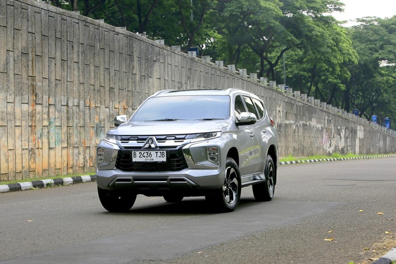 Mitsubishi New Pajero Sport hadir dibekali beberapa penyegaran fitur canggih yang signifikan