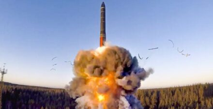 Kremlin Tanggapi Dukungan Barat ke Ukraina dengan Serangan Balistik