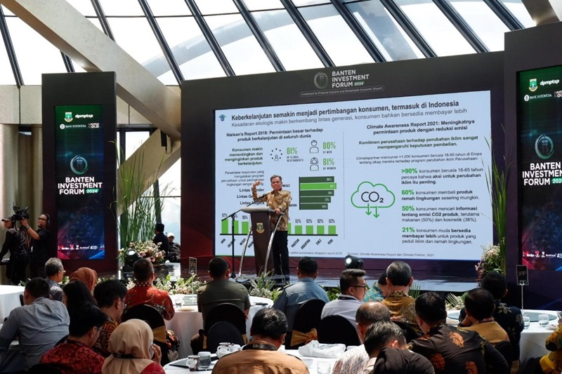 Deputi Bidang Promosi Penanaman Modal Kementerian Investasi/BKPM Nurul Ichwan saat memberikan paparan di Banten Investment Forum 2024.