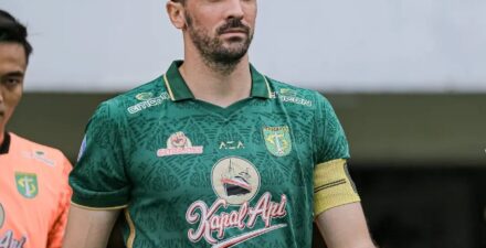 Dusan Stevanovic, mantan pemain Persebaya Surabaya yang kini main di UEFA Conference League 2024-2025.