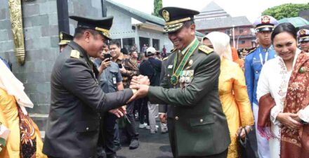 Kasad Pimpin Wisuda Purnawira 160 Pati TNI AD