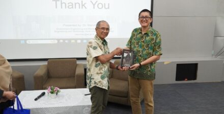Kolaborasi Riset Mikroplastik UPER dengan Dua Universitas Asia Raih Pendanaan 1,4M