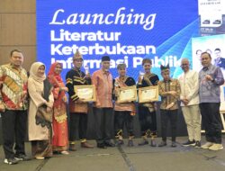 Tiga Nagari di Sumbar Raih Penghargaan Keterbukaan Informasi Publik, Mahyeldi : Hasil dari Komitmen Memenuhi Hak Masyarakat