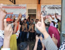 Massa Tim Sahabat Brifing Sebelum Bergerak Kampanye Akbar