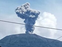 Gunung Marapi Kembali Erupsi, PVMBG Imbau Warga untuk Tetap Waspada