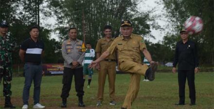 Buka Turnamen Sepak Bola Nagari Taluak Cup I, Pjs Bupati Agam Apresiasi