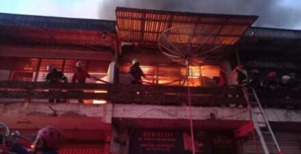 Pasar Raya Padang Kembali Terbakar, Kerugian Ditaksir Ratusan Juta Rupiah