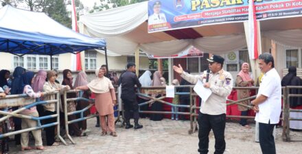 Pemko Gelar Pasar Murah, Masyarakat Hadir Penuh Sesak