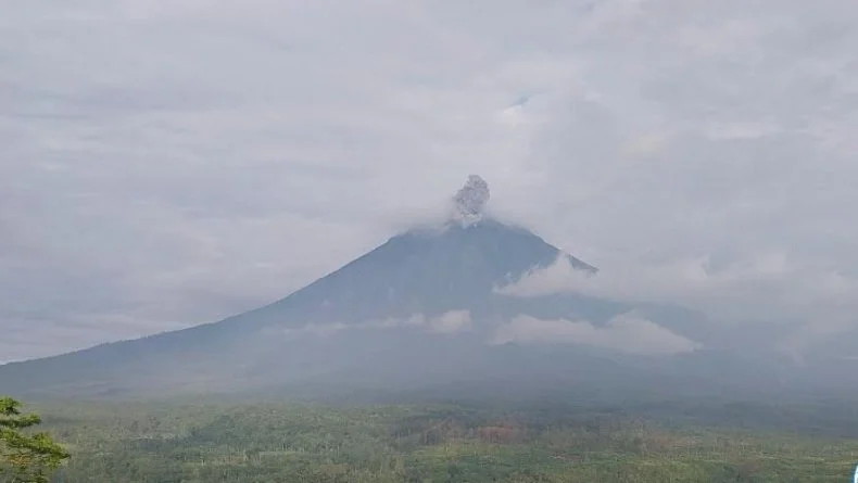 Erupsi Semeru