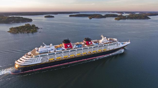Kapal Pesiar Disney Cruise siap berlayar di Asia pada Desember 2024.