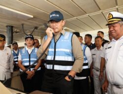 Pemerintah Tinjau Pelayanan Kapal Laut di Tanjung Priok untuk Mendukung Arus Mudik c