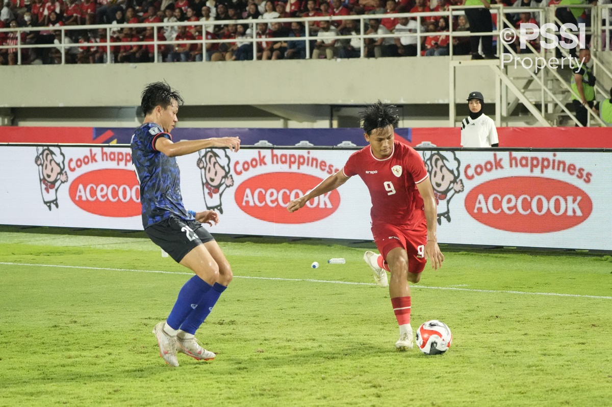 Hokky Caraka (9) termasuk pemain yang layak dicadangkan pada laga Timnas Indonesia vs Timnas Filipina di Piala AFF 2024