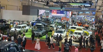 Pemerintah Guyur Insentif Sektor Otomotif hingga Rp11 Triliun