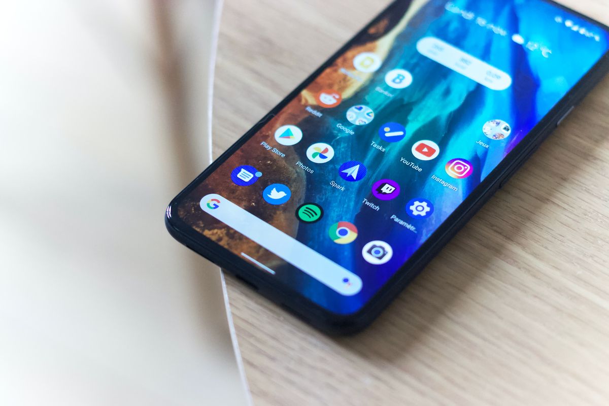 Smartphone Cepat Lowbat