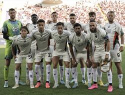 Jelang Hadapi Napoli, Pelatih Venezia Pastikan Tim Siap Tempur