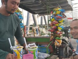 Zikri, Pedagang Warkop Keliling Digemari Milenial