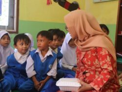 Peringati Hari Ibu, BKOW Provinsi Jambi Gelar Aksi Sosial