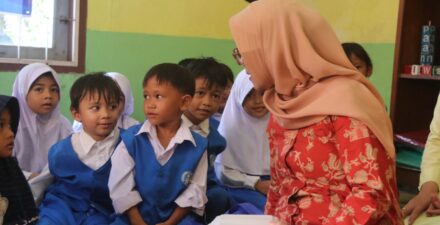 Peringati Hari Ibu, BKOW Provinsi Jambi Gelar Aksi Sosial