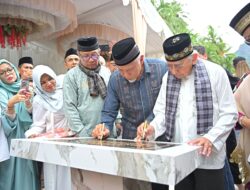 Gubernur Mahyeldi Resmikan Masjid Az Zaimah: Simbol Sinergi Ranah dan Rantau di Nagari Sulit Air