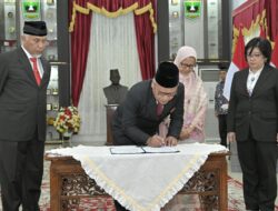 Gubernur Mahyeldi Kukuhkan Arif Ardiyanto sebagai Kepala Perwakilan BPKP Sumbar yang Baru