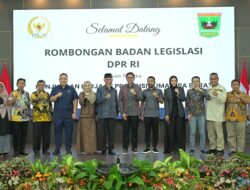 Gubernur Mahyeldi Sampaikan Tiga Aspirasi Penting Saat Sambut Kunjungan Baleg DPR RI di Sumbar