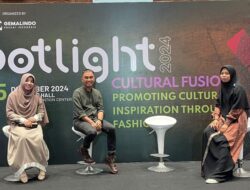 Kolaborasi Dekranasda Payakumbuh Bersama Desainer Megi, Muthis dan D’Fitra Nats Tampil SpotLight Indonesia 2024